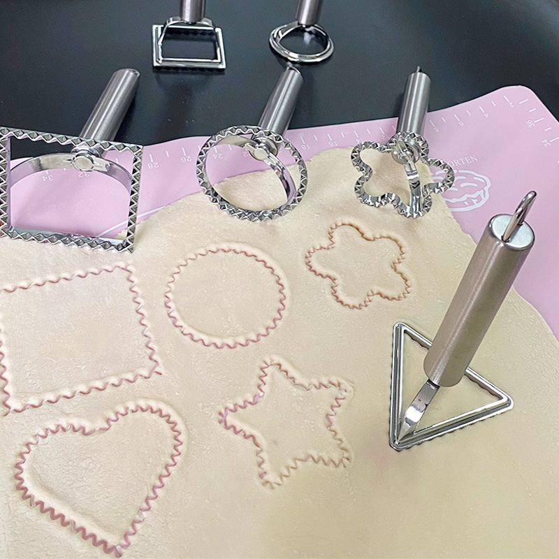 เครื่องตัดพาสต้าราวิโอลี่ทรงสี - Baking Kitchen At Home บทวิจารณ์และราคา